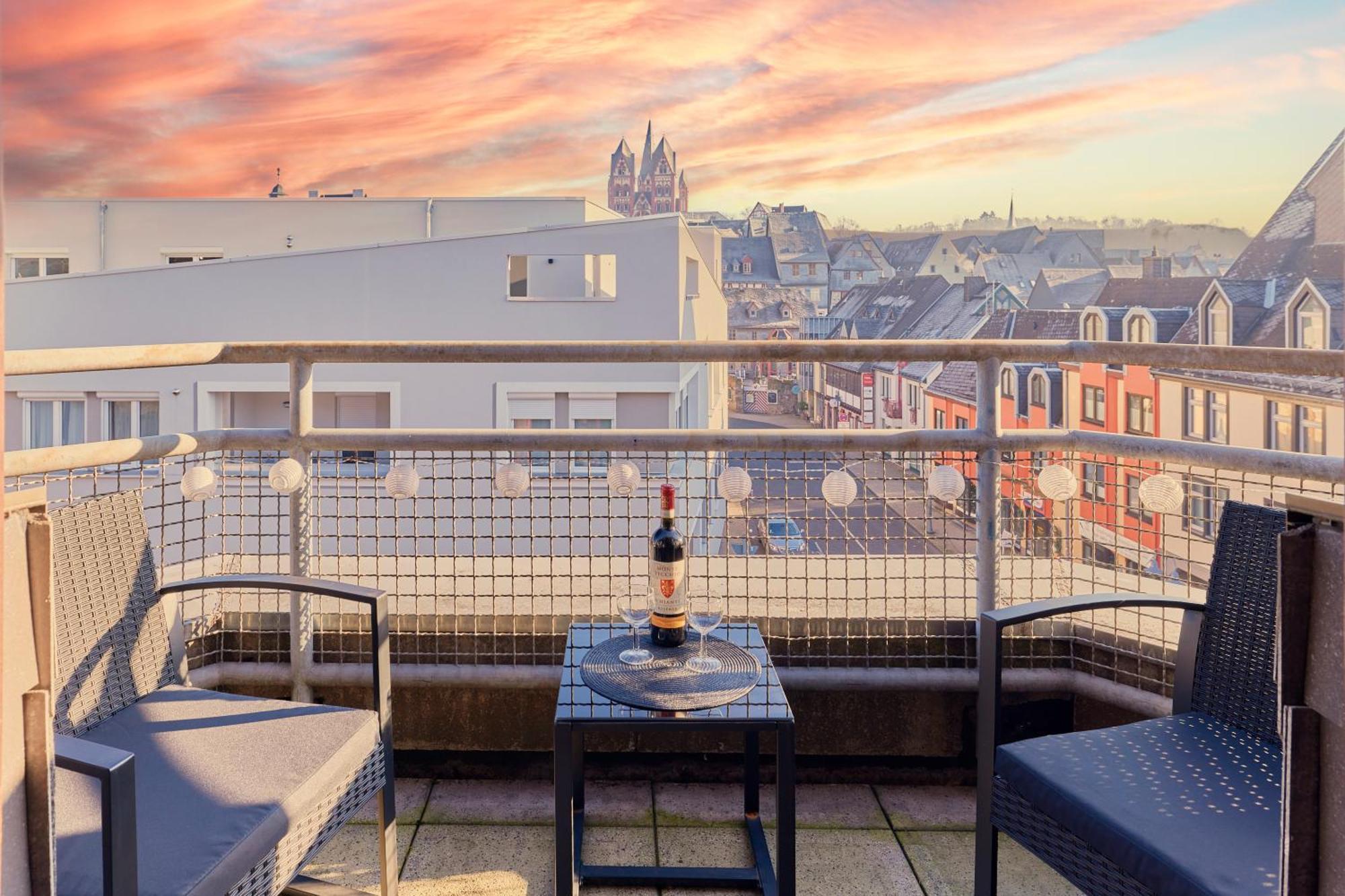 Traumferienwohnung Domblick I Parkplatz Inklusive I Zentral Gelegen I Altstadtnaehe I Netflix Limburg an der Lahn Exterior foto