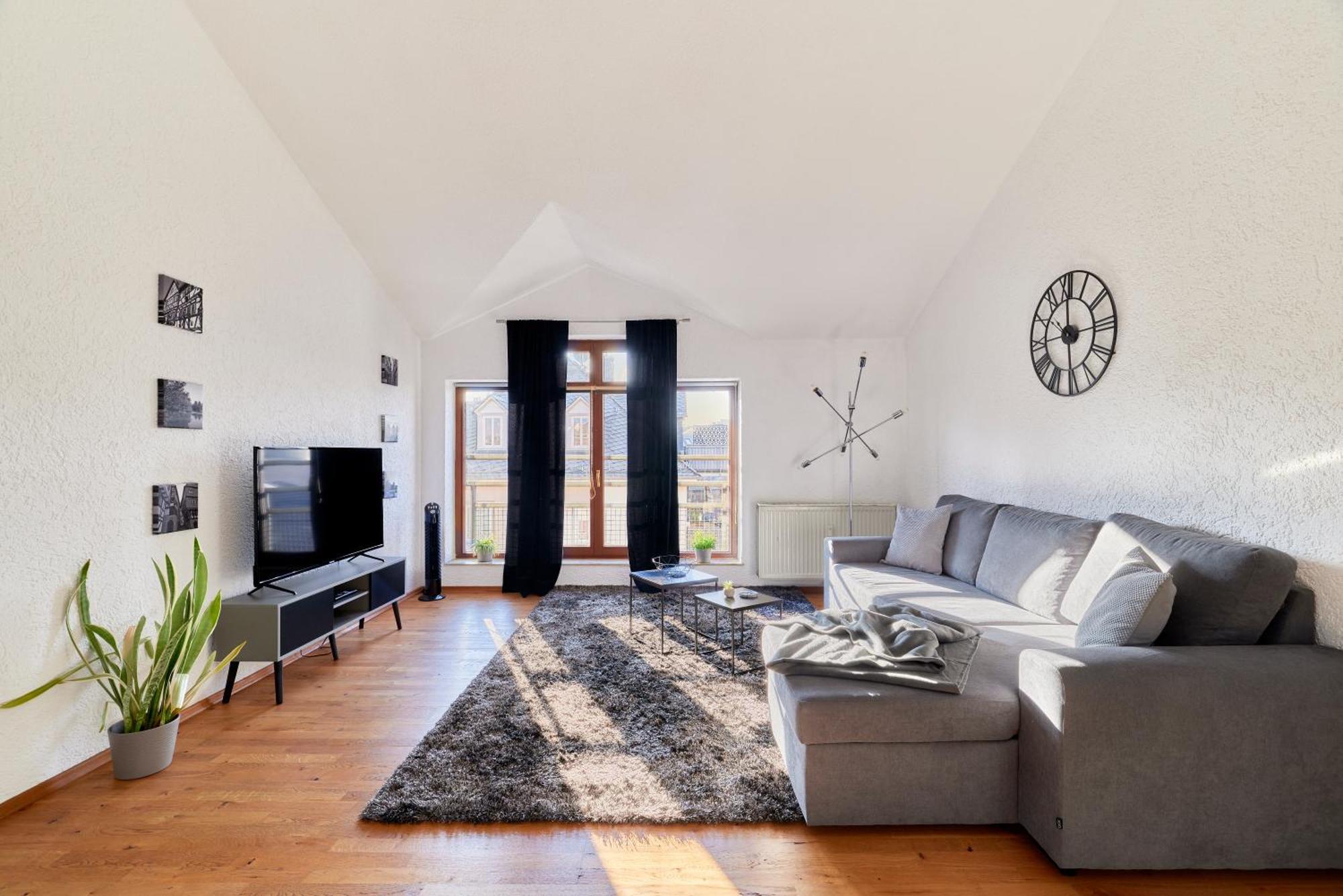 Traumferienwohnung Domblick I Parkplatz Inklusive I Zentral Gelegen I Altstadtnaehe I Netflix Limburg an der Lahn Exterior foto