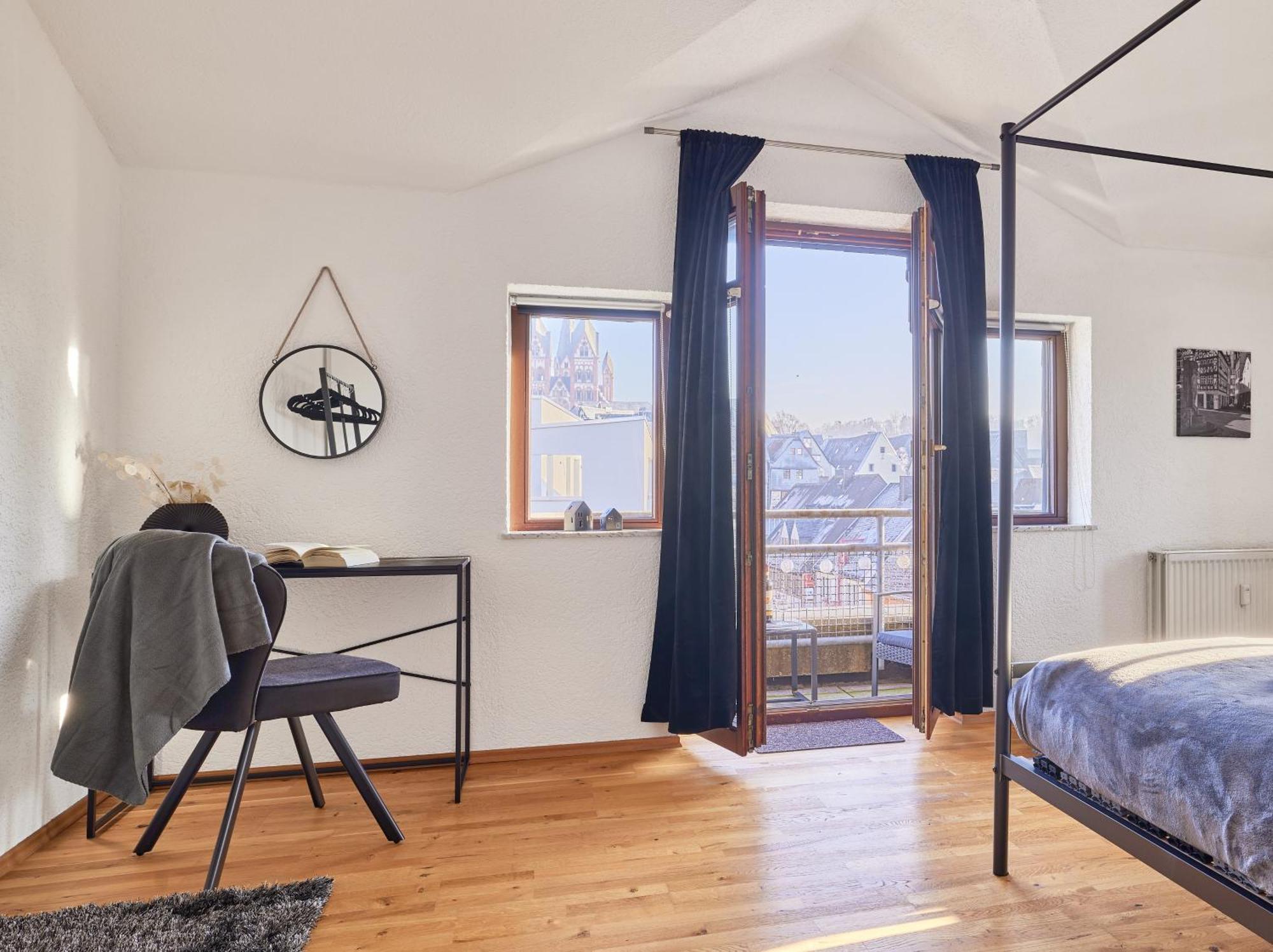 Traumferienwohnung Domblick I Parkplatz Inklusive I Zentral Gelegen I Altstadtnaehe I Netflix Limburg an der Lahn Exterior foto